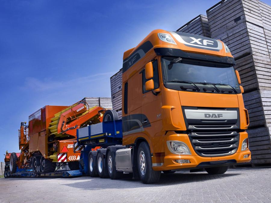  DAF XF 460 8x4 FTM Super Space Cab 2013 года  (фото 1 из 1)